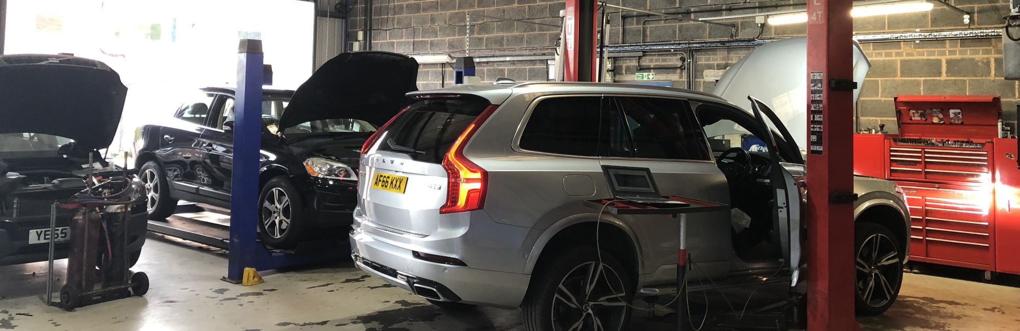 David Pengelly Autocare Castrol Service image